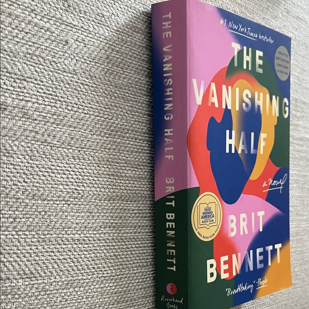 The Vanishing Half by Brit Bennett - Picture 4 of 4